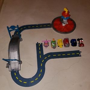 Paw Patrol Launch and Roll Race Track